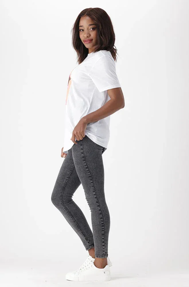 Jade Graphic Print Boyfriend Tee _ 150859 _ White sold by Dunns product image thumbnail 5