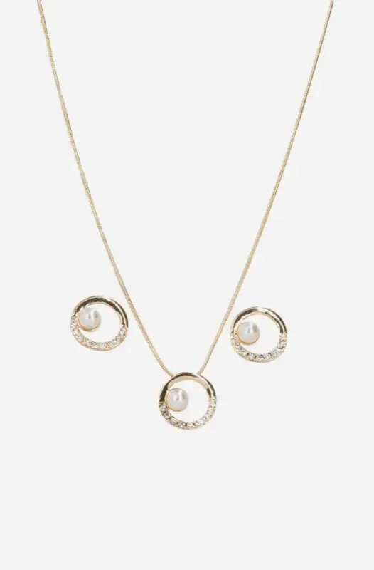 Vicky Pearl Necklace Set _ 143784 _ Gold sold by Dunns