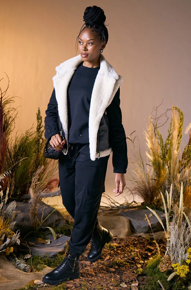 LUCY CARGO FLEECE JOGGER sold by Dunns product image thumbnail 4