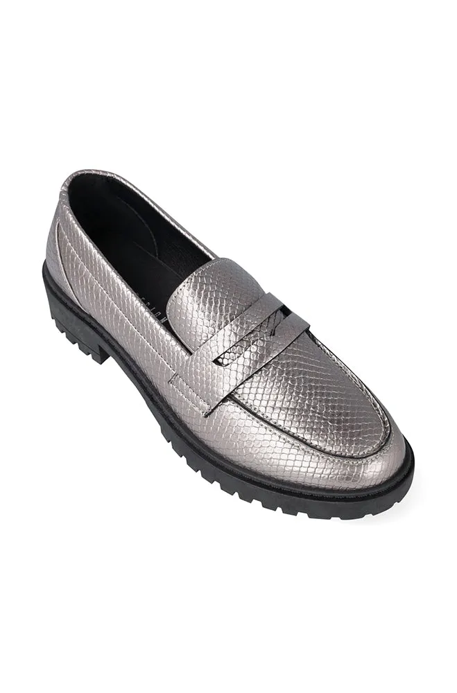 Lila cleated loafer sold by Dunns product image thumbnail 2