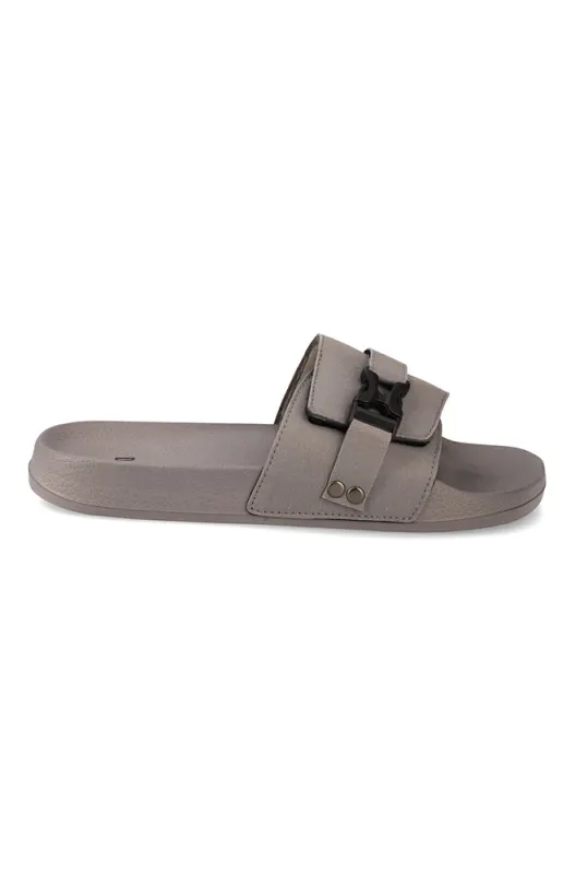 Bobbie sportsclip slide sold by Dunns