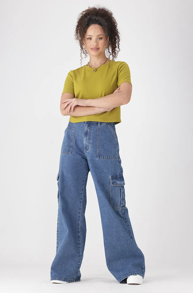 BELLA CREW NECK FITTED CROP TEE sold by Dunns product image thumbnail 4