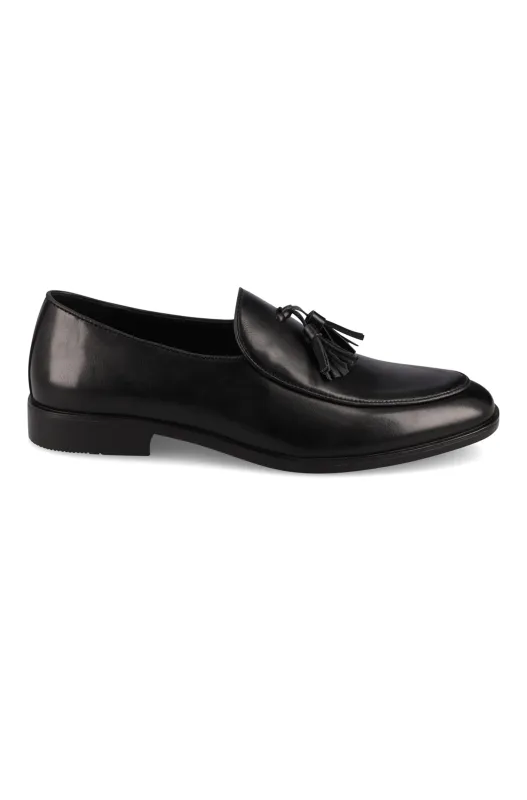 Cruz tassle formal loafer sold by Dunns
