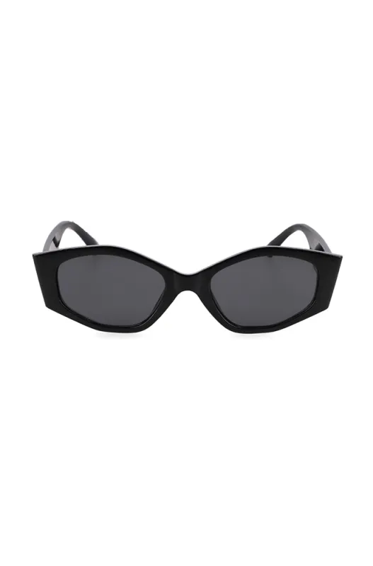 Lisa Basic Sunglasses _ 164902 _ Black sold by Dunns