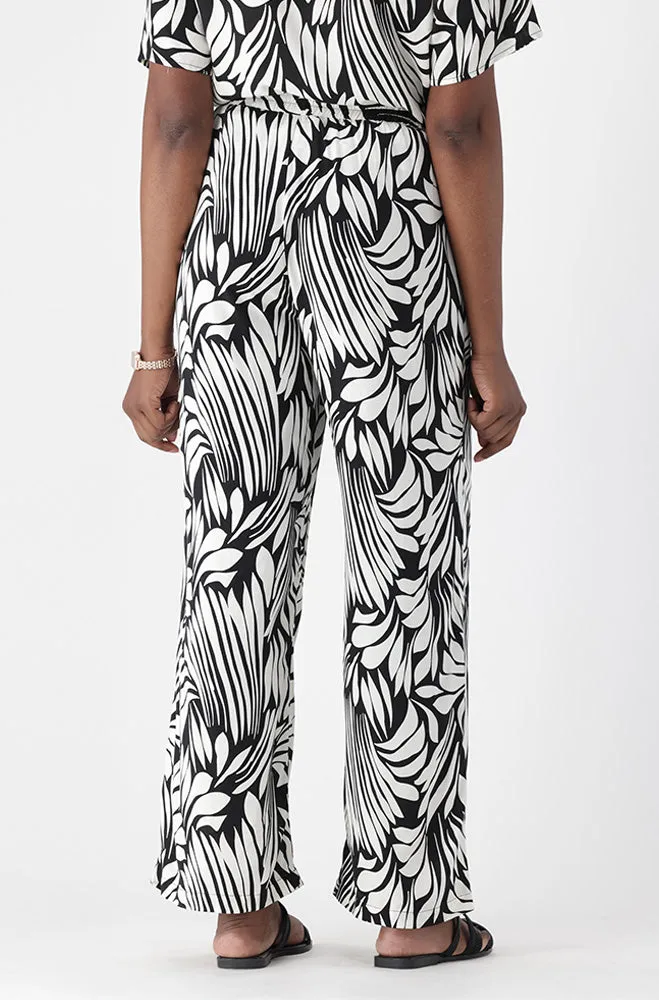KIMBERLEY PRINTED WIDE LEG PANTS sold by Dunns product image thumbnail 2