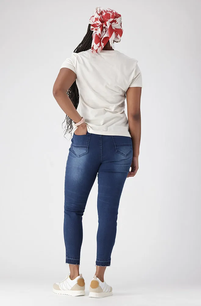 ZOLA REGULAR FITTED GRAPHIC TEE sold by Dunns product image thumbnail 2