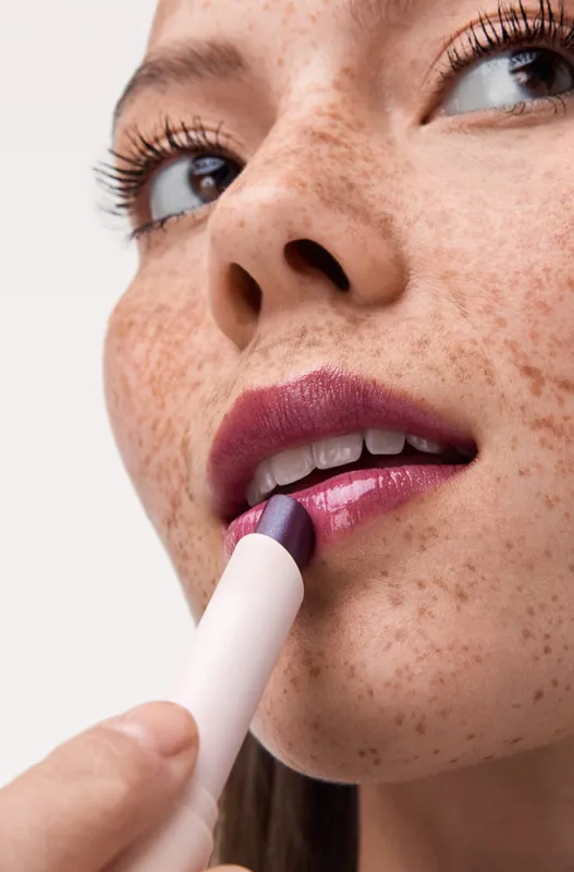 CATRICE DIAMOND GLAZE GLOSS STICK 050 made by Dunns