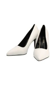 Mariah Stiletto _ 147397 _ White sold by Dunns