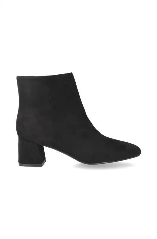 Avila Block Heel Boot _ 147445 _ Black sold by Dunns