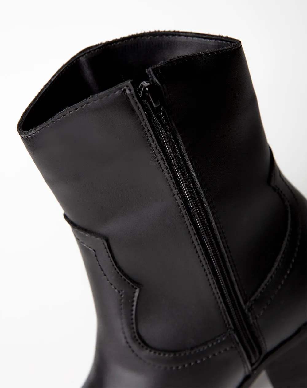 Botas caña baja negro sold by Gef product image thumbnail 3