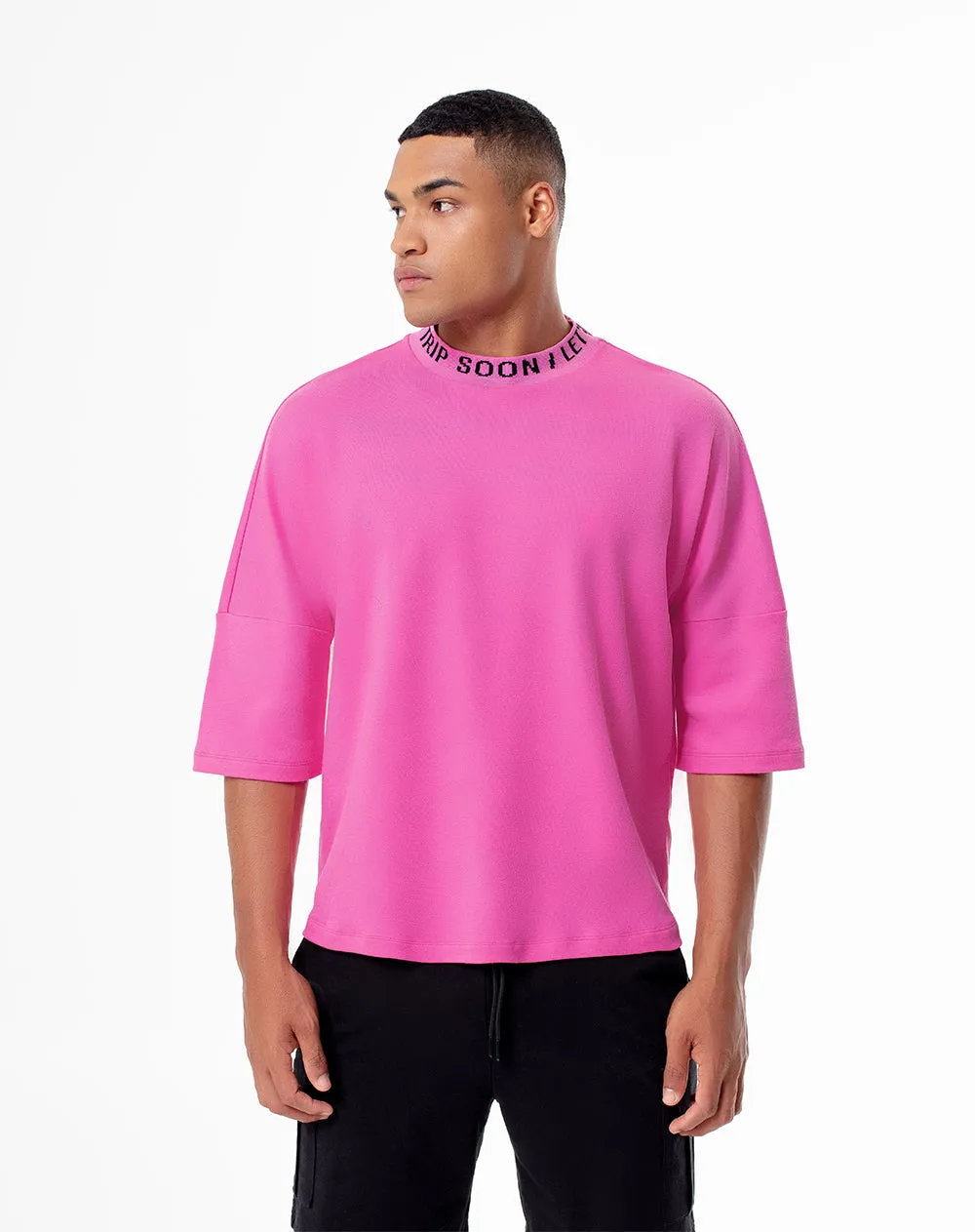 Camiseta regular fit manga corta rosada sold by Gef