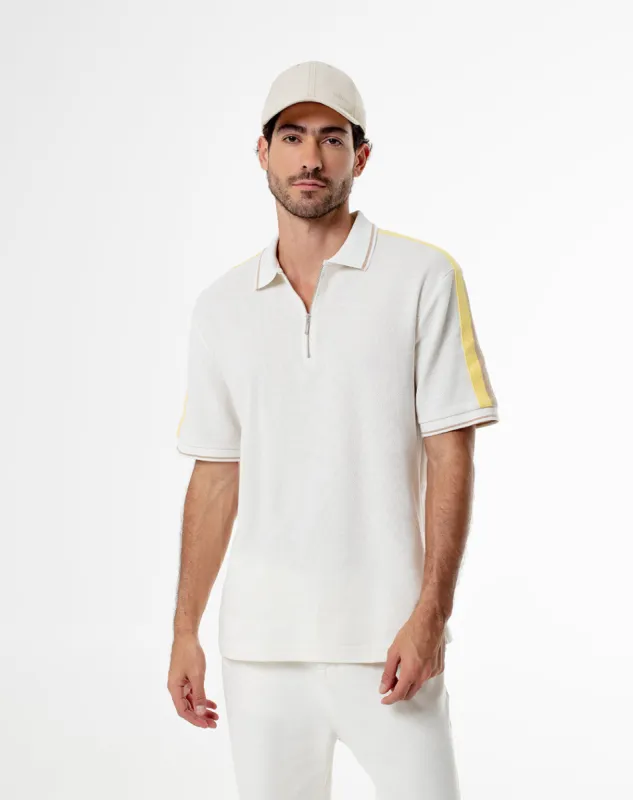 Polo regular fit vainilla sold by Gef