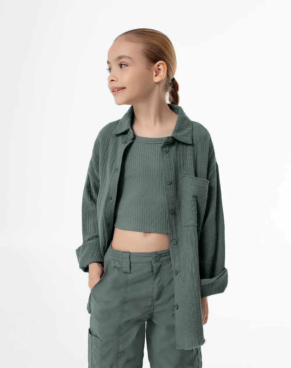 Camisa manga larga oversize algodón verde niña sold by Gef product image thumbnail 3