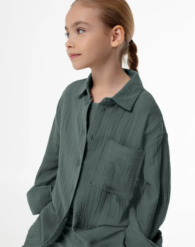 Camisa manga larga oversize algodón verde niña sold by Gef