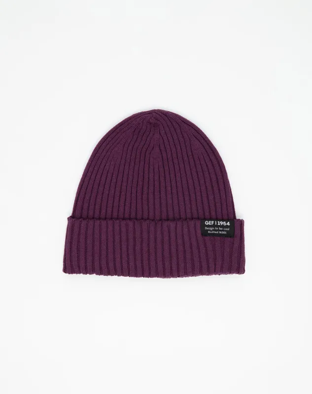 Gorro morado sold by Gef
