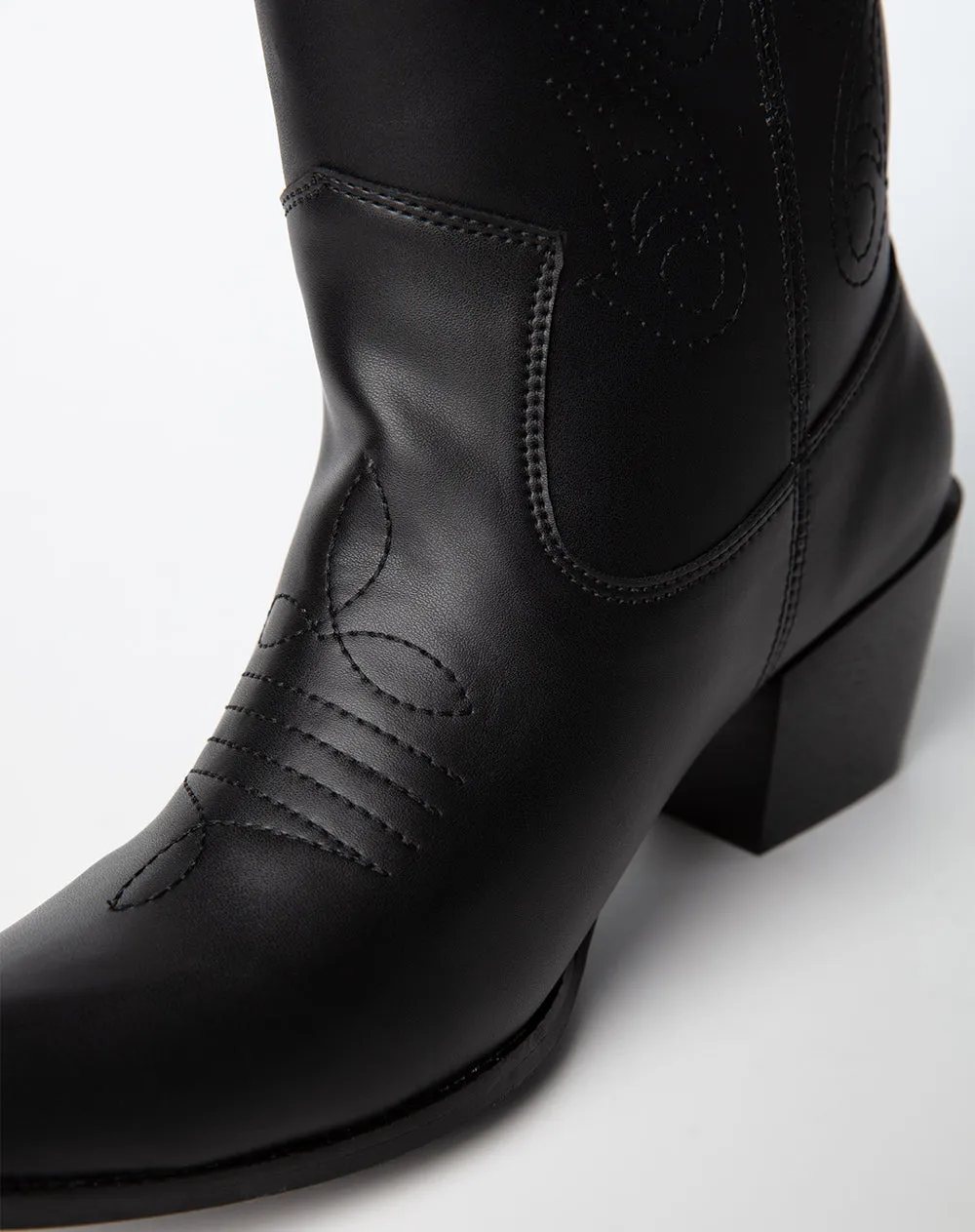 Botas cowboy negras sold by Gef product image thumbnail 3