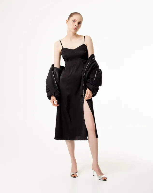 Vestido medio negro sold by Gef