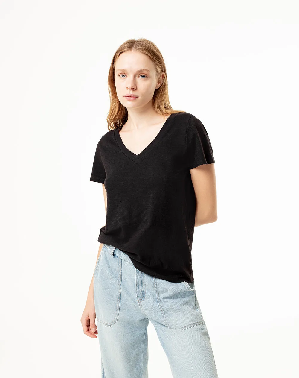 Camiseta regular fit manga corta negra sold by Gef