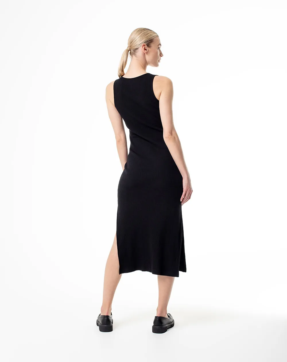 Vestido largo en rib negro sold by Gef product image thumbnail 2