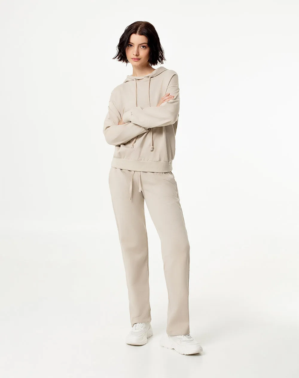 Jogger regular fit tiro medio habano sold by Gef