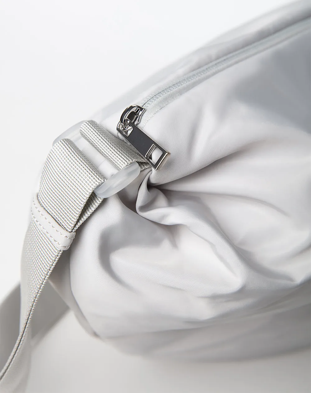 Bolso gris sold by Gef product image thumbnail 3