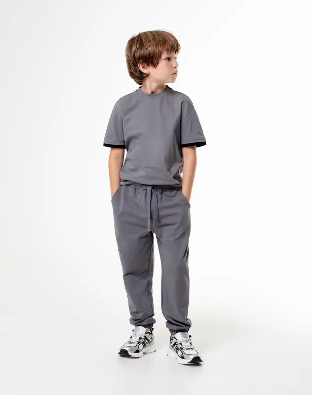 Jogger Luvan regular fit tiro medio gris sold by Gef