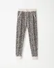 Pantalón Miwi slim fit tiro medio arena estampado sold by Gef