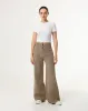 Pantalón loose fit tiro medio en drill verde sold by Gef