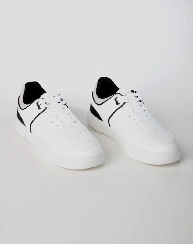 Tenis blancos sold by Gef