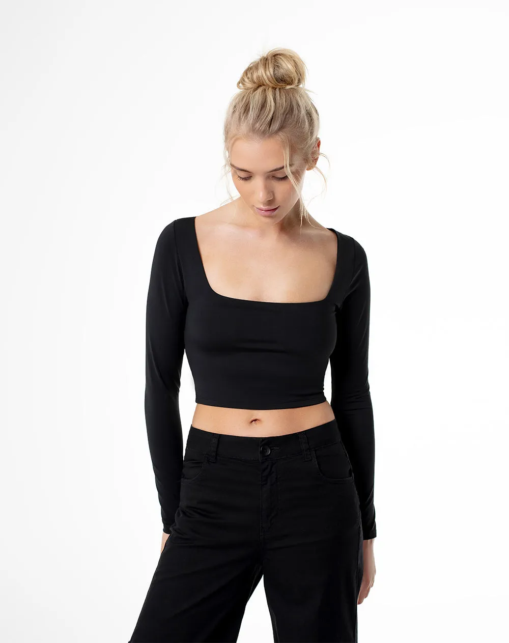 Camibuzo crop slim negro mujer sold by Gef