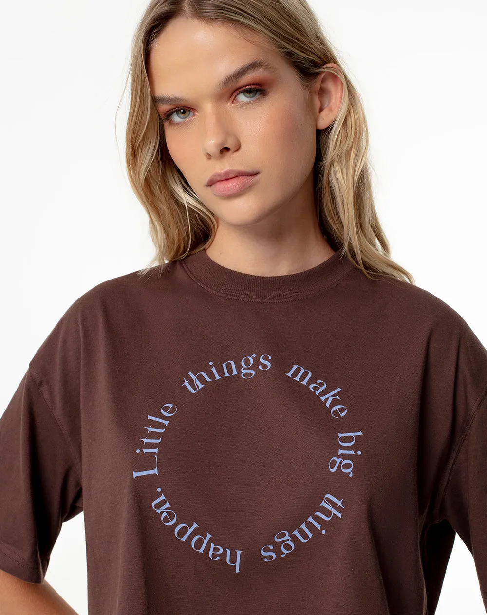 Camiseta relaxed fit manga corta café sold by Gef product image thumbnail 3