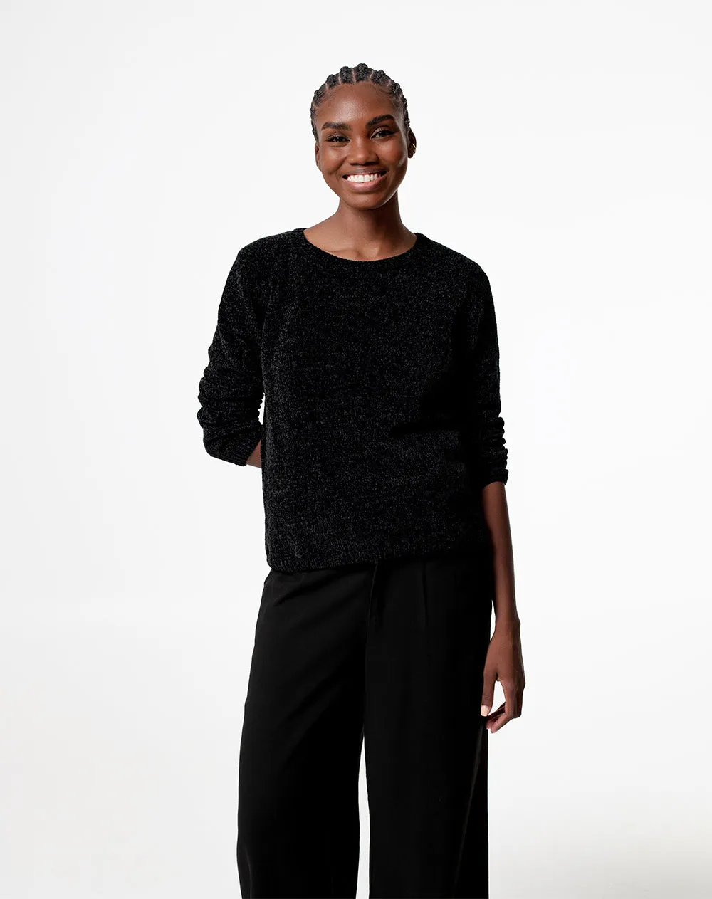 Buzo regular fit negro sold by Gef