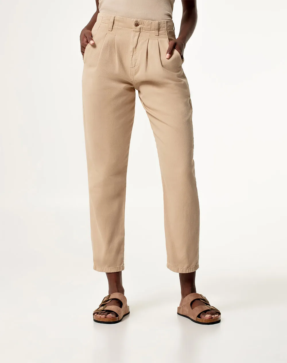 Pantalón regular fit tiro medio en drill kaki sold by Gef product image thumbnail 3