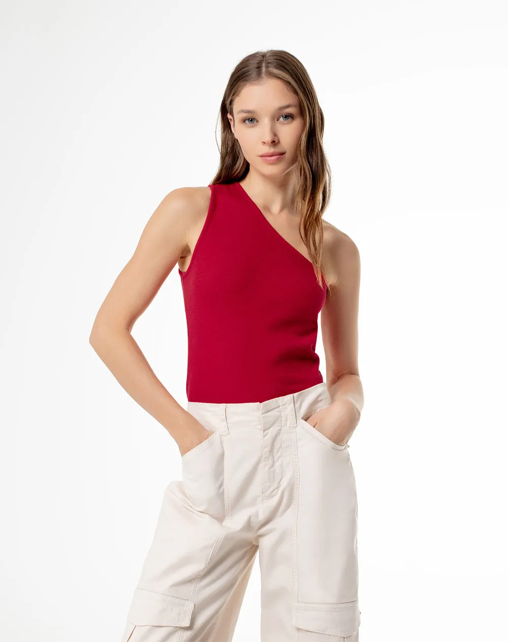 Camiseta Leje fitted fit roja sold by Gef