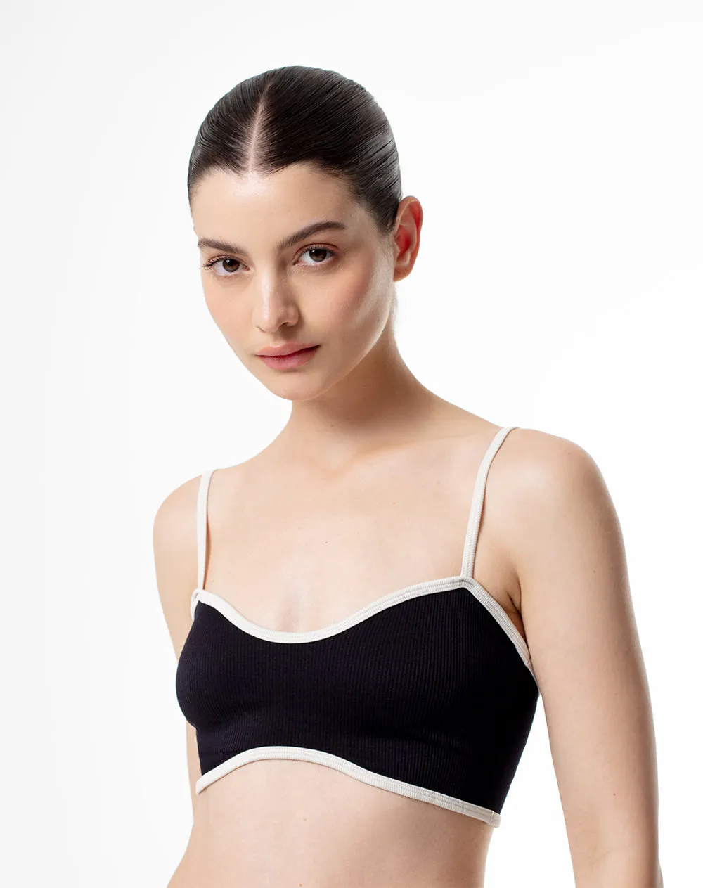 Top en tiras delgadas soporte medio negro sold by Gef