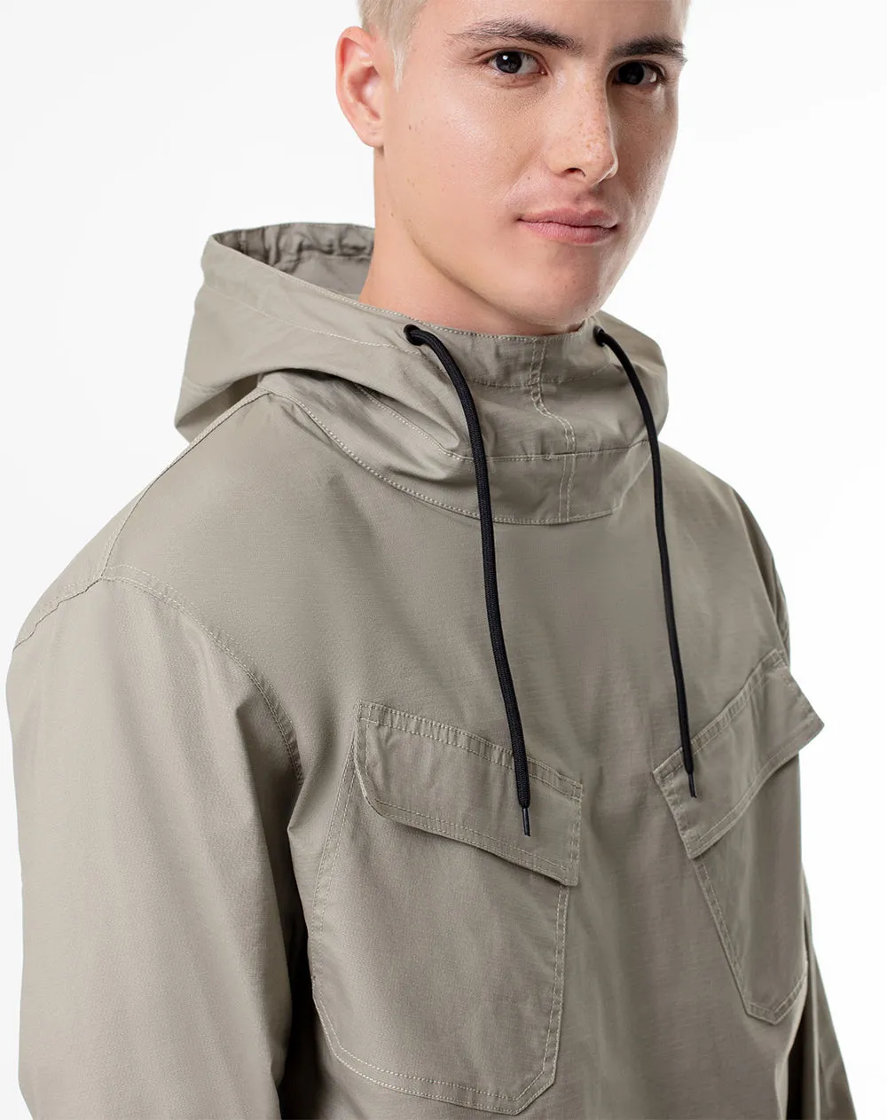 Chaqueta loose fit con capucha verde sold by Gef product image thumbnail 3