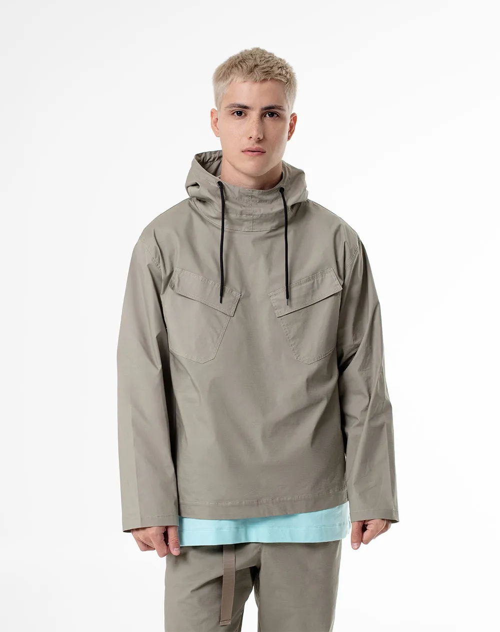 Chaqueta loose fit con capucha verde sold by Gef