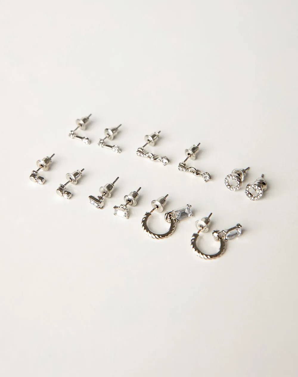 Arete surtido sold by Gef