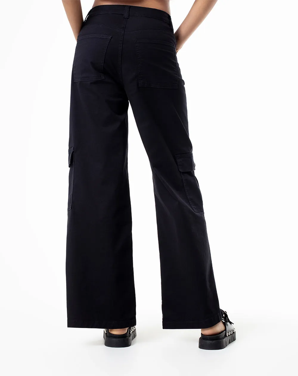 Pantalón cargo tiro medio algodón negro mujer sold by Gef product image thumbnail 2