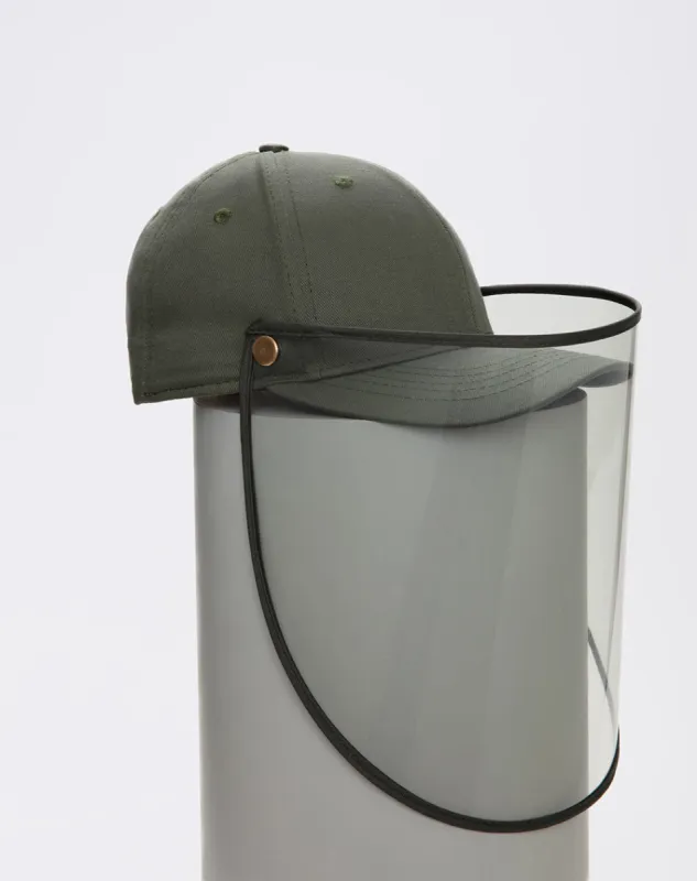 Gorra verde sold by Gef