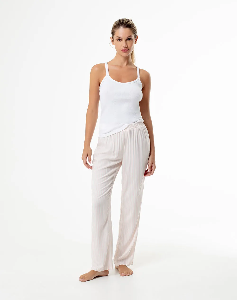 Pantalón Limi regular fit tiro medio crudo estampado sold by Gef