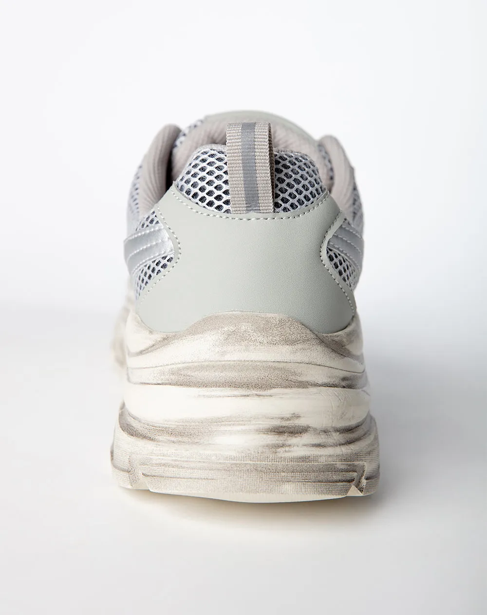 Tenis grises sold by Gef product image thumbnail 4