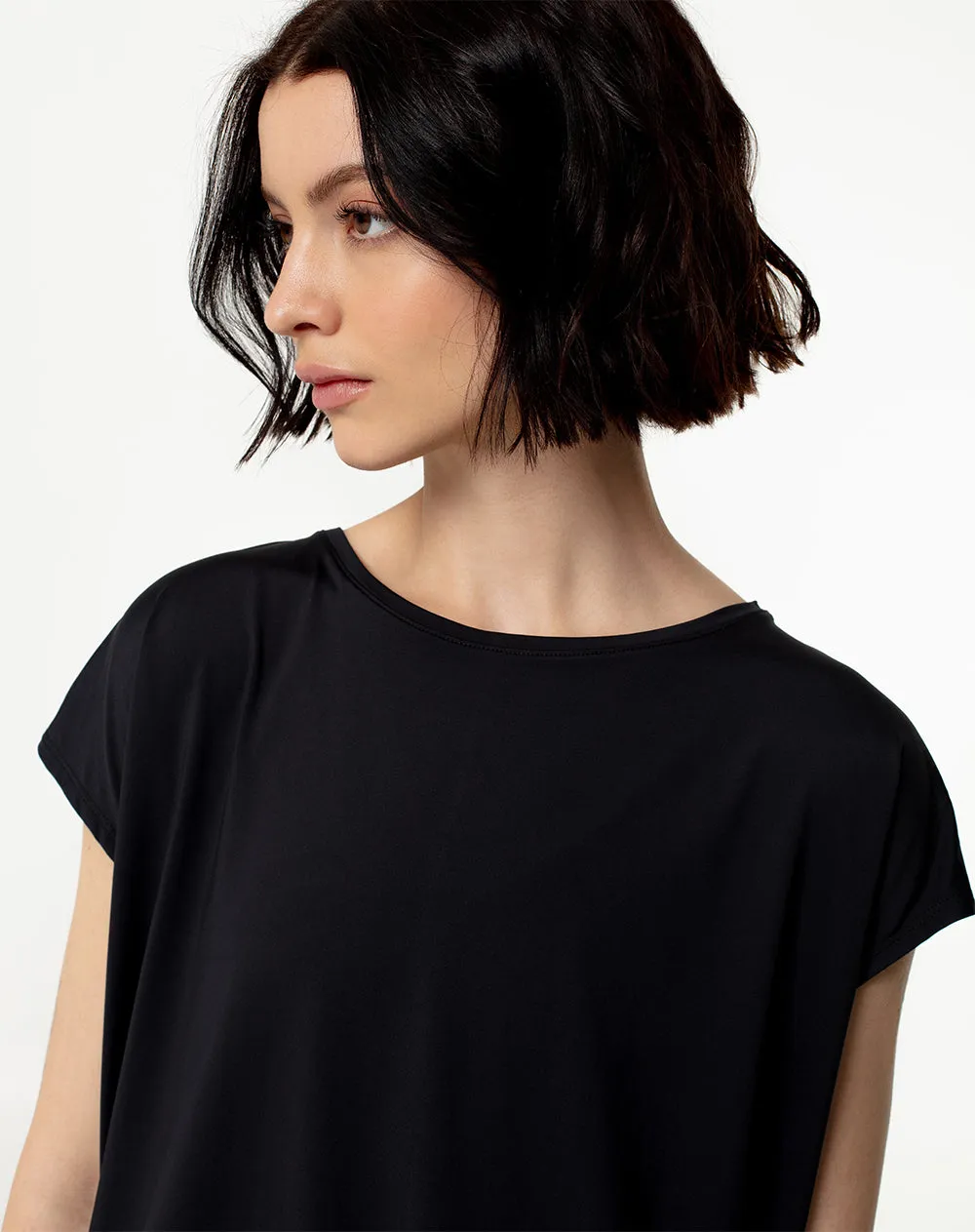 Camiseta Lozu regular fit negra sold by Gef product image thumbnail 3