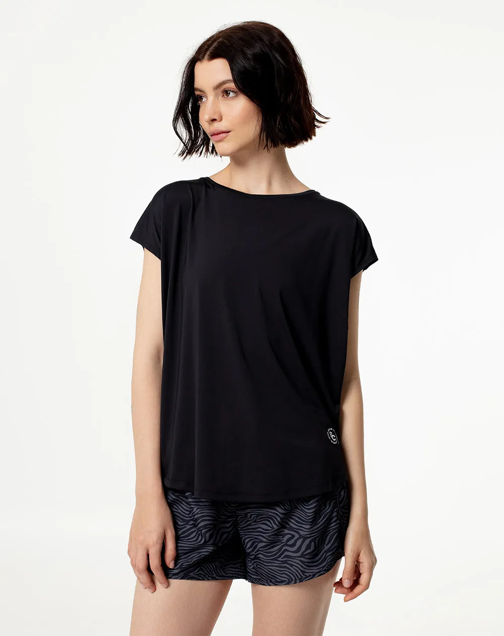 Camiseta Lozu regular fit negra sold by Gef