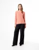 Buzo regular fit coral sold by Gef