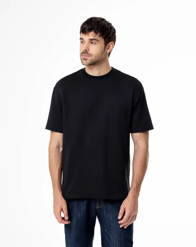 Camiseta oversized fit manga corta negra sold by Gef