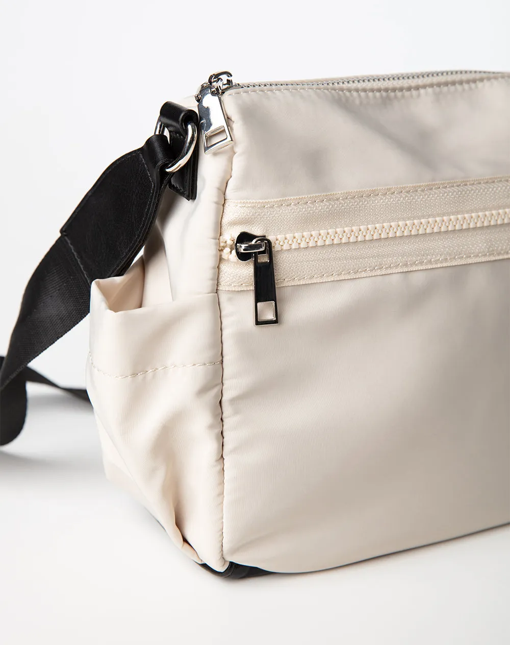 Bolso beige sold by Gef product image thumbnail 3