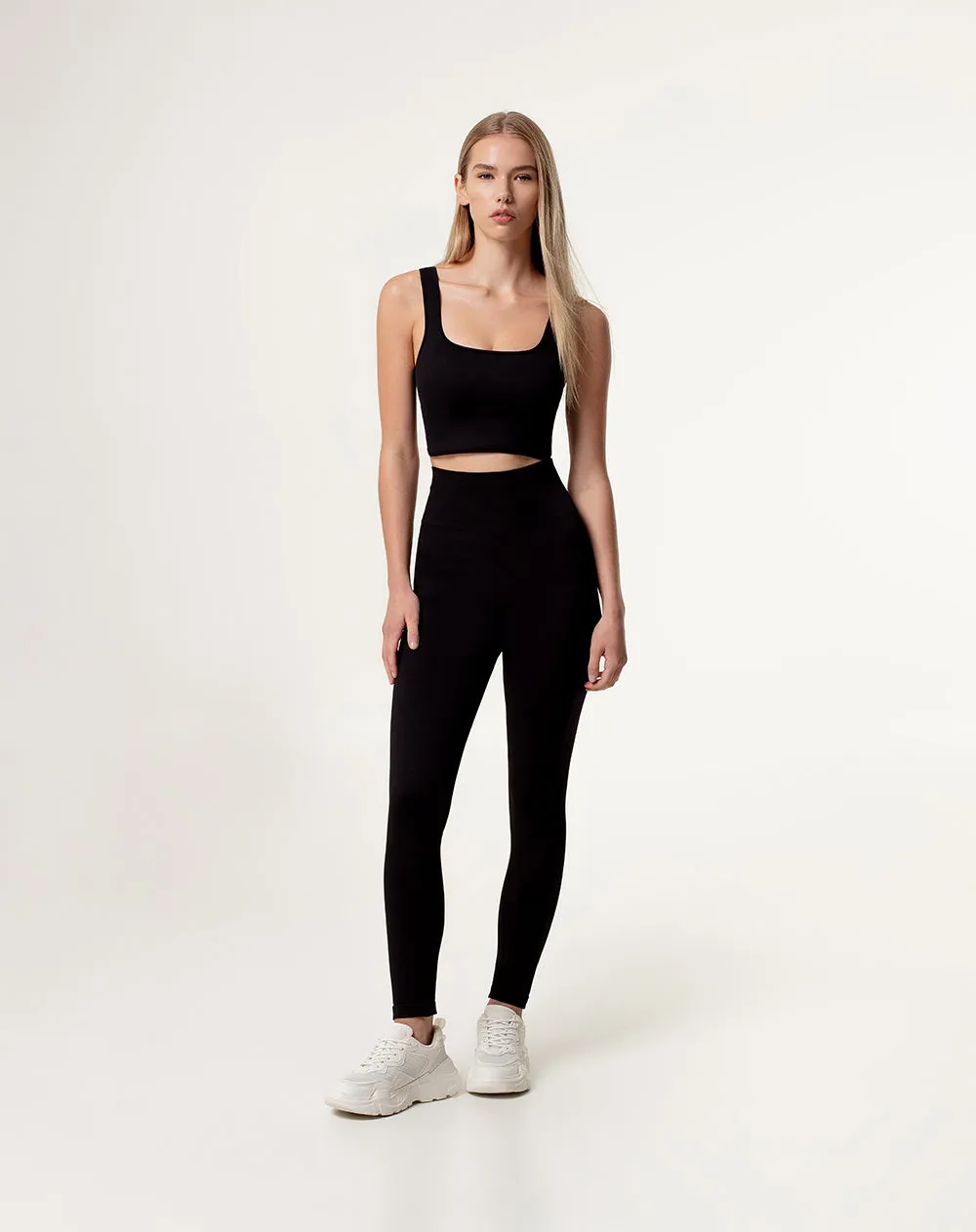 Legging deportivo secado rápido negro mujer sold by Gef