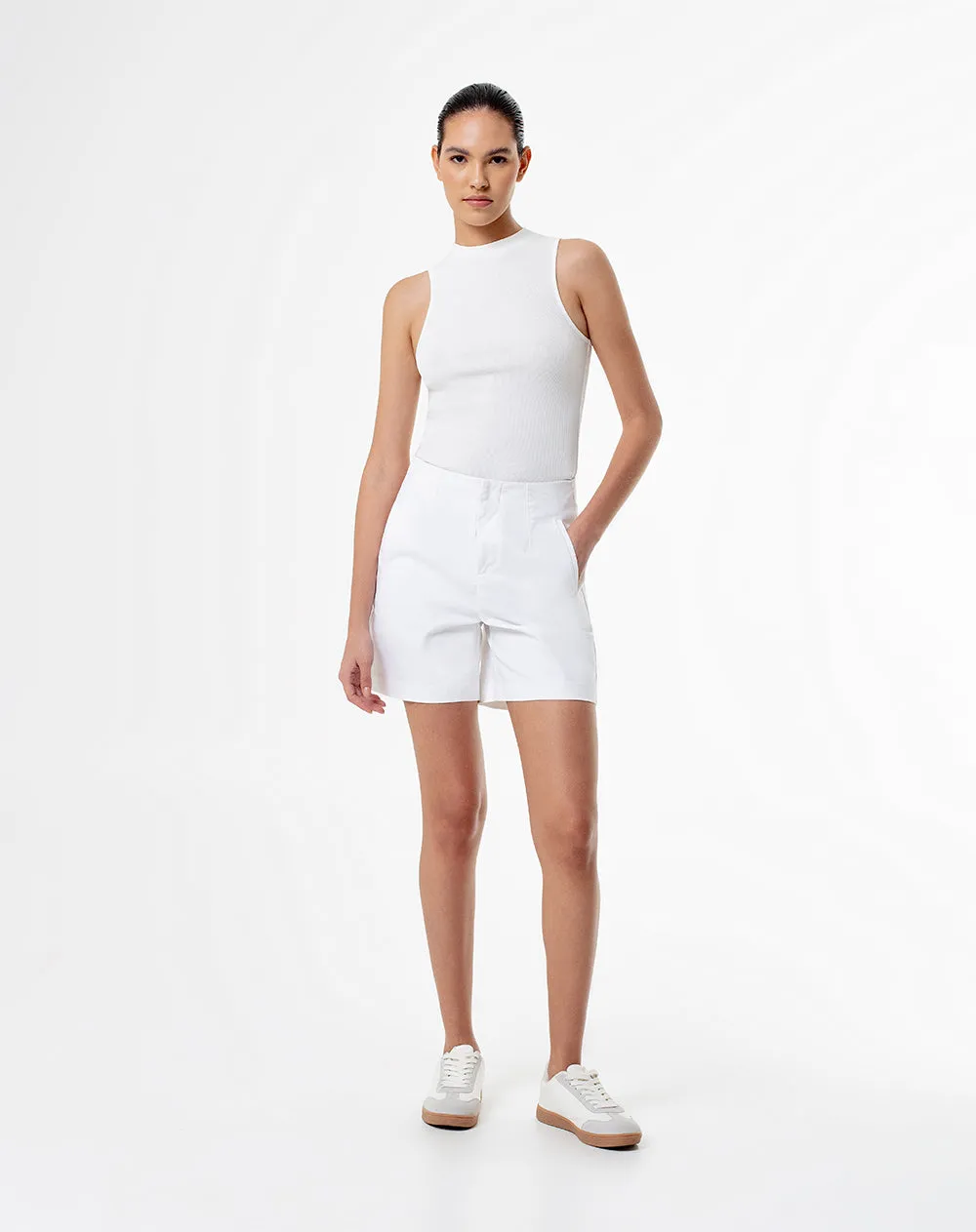 Camiseta Lonut fitted fit blanca sold by Gef product image thumbnail 4