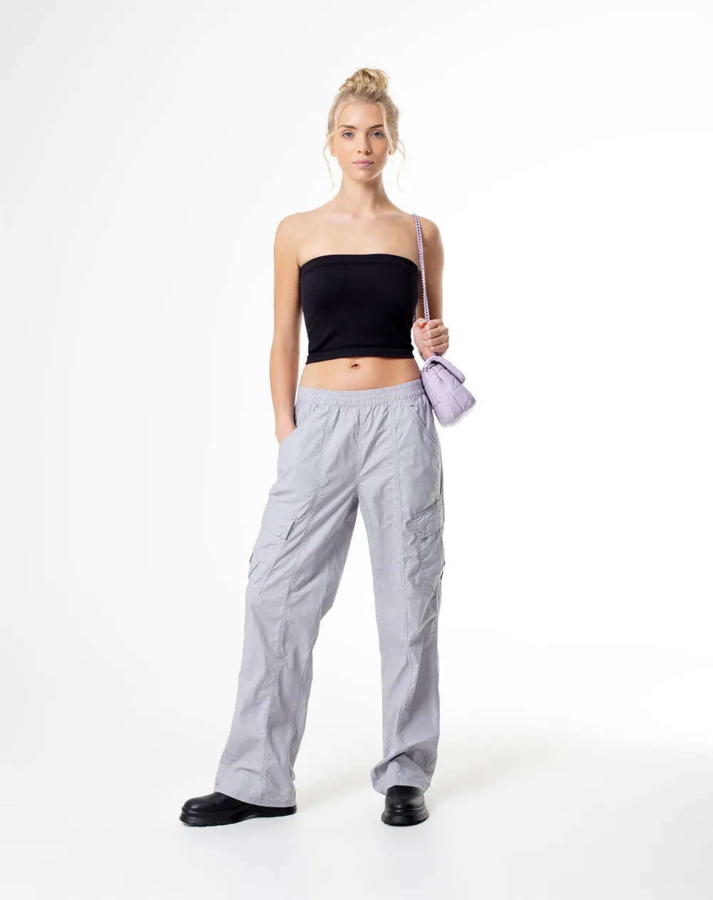 Cargo parachute tiro medio algodón gris mujer sold by Gef